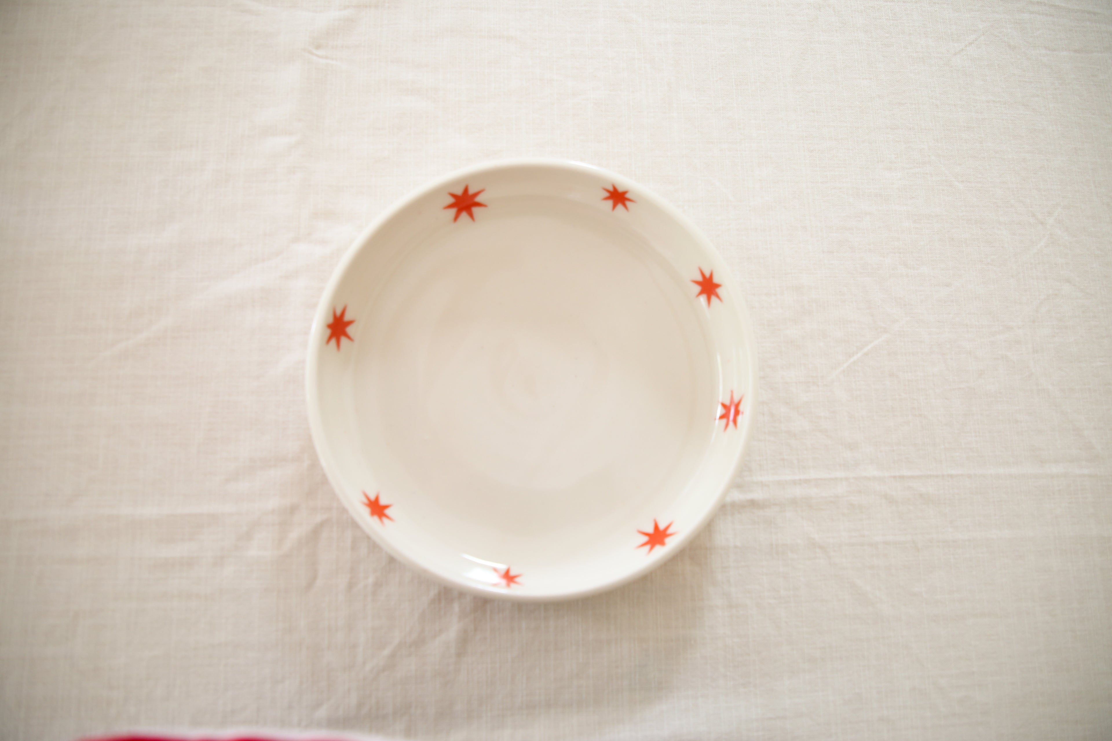 Shallow star dish